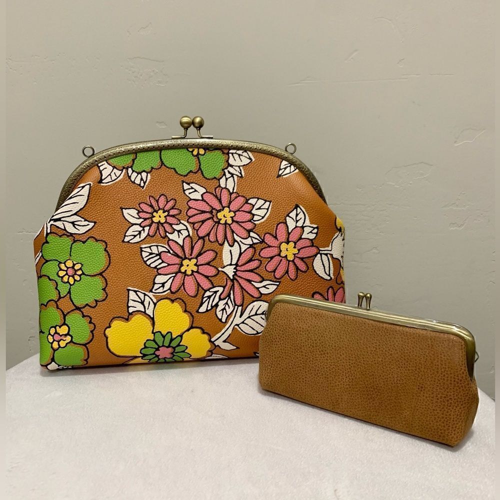 Vintage Style Handcrafted Genuine Leather Floral Printed Kisslock Handbag Set